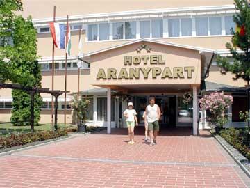 Aranypart Szallo-Koezoessegi Szallashely Hotel Siofok Exterior photo